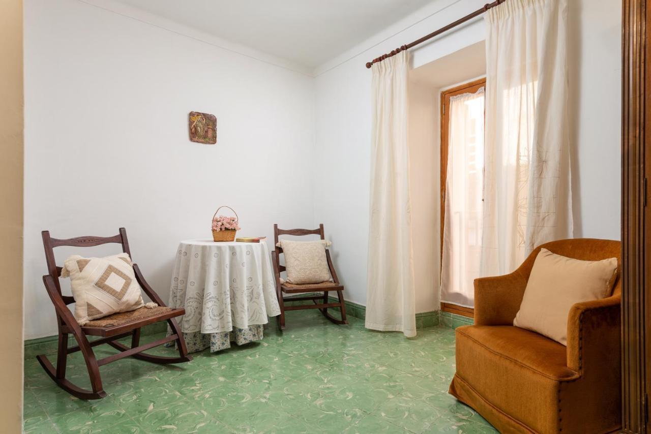 Townhouse Can Bregat โปเญนซา ภายนอก รูปภาพ